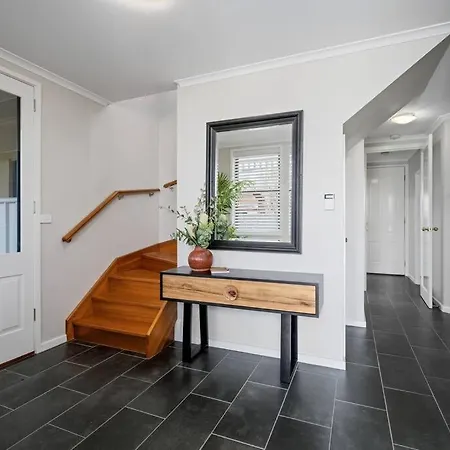Spacious, Central 2Bed 2Bath, Newly Renovated Gem! Albury Exterior photo